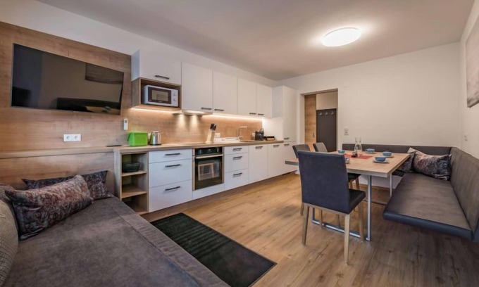 Laimach Apartamento | Apartamento Montec by Interhome