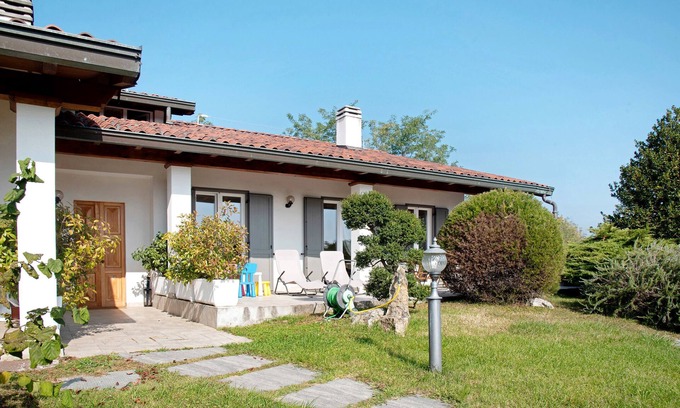 Cantello Apartamento | Apartamento 'Mora' con vistas a la montaña, terraza privada y Wi-Fi