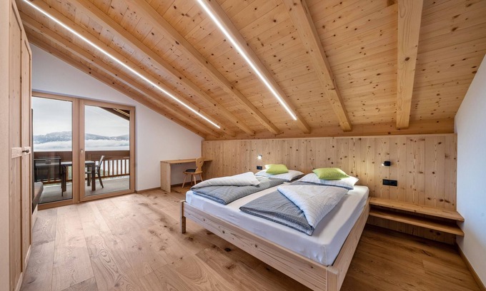 Meltina Apartamento | Apartamento 'Parliflhof Apt Laugenblick' con vistas a la montaña, jardín compartido y Wi-Fi