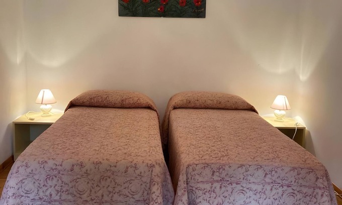 Saint-Denis Apartamento | Apartment 'Pointa Neira' with Mountain View, Shared Garden and Wi-Fi