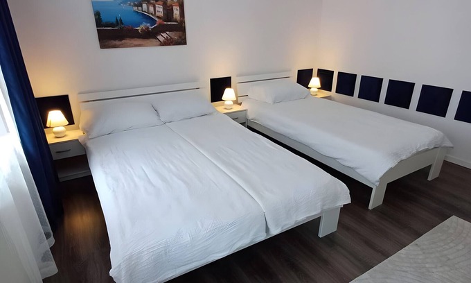 Gera Apartamento | Apartamento 'Poli' con terraza compartida y Wi-Fi