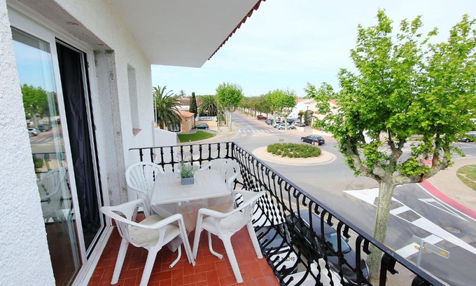 Empuriabrava Apartamento | Apartment Port Banyuls-1 by Interhome
