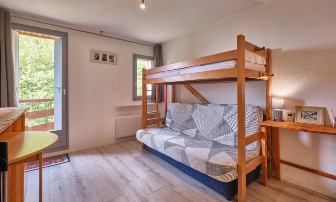 Prapoutel Apartamento | Apartamento 'Prapoutel Pied Des Pistes' con vistas a la montaña y balcón