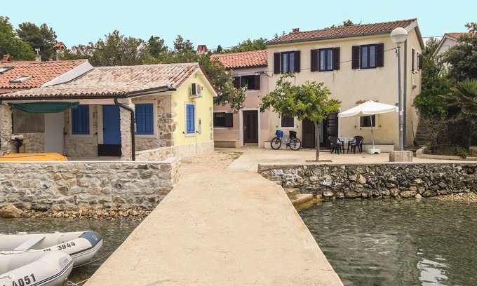 Punta Kriza Apartamento | Apartamento Punta Orange a solo 5 m del mar, isla Cres