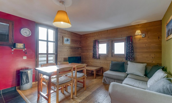 Villard-Reculas Apartamento | Apartamento "Regain 5" con vistas a la montaña y balcón