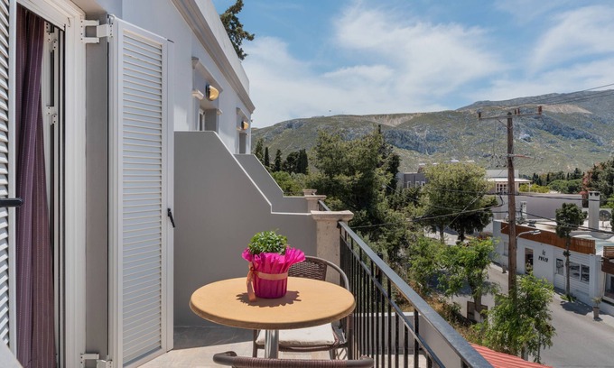 Panormos Apartamento | Apartamento 'Studio No 15' con piscina compartida, Wi-Fi y aire acondicionado