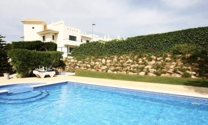 Urbanizacao dos Calicos Apartamento | Apartment T1+1 Albufeira 10 min from the beach and having swimming pool !