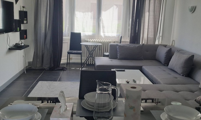 Valbenoite - Le Bernay - Valfuret Apartamento | Apartment t2 coup de coeur assuré all nearby