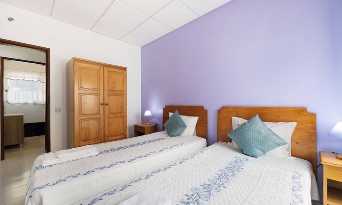 Baiona Apartamento | Apartamento 'T2 Malveiro' con terraza privada y Wi-Fi
