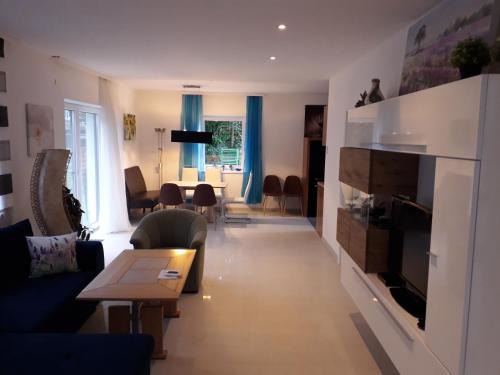 Steyr Apartamento | APARTMENT Top1, 2 Schlafzimmer 3 Betten BESTROOMS eU