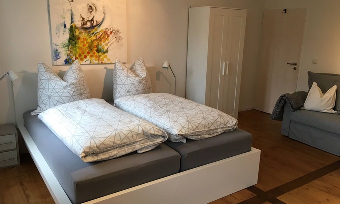 Ohningen Apartamento | Apartamento 'Unterm Blauregen' con terraza privada y Wi-Fi