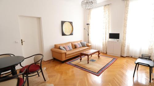 Rudolfsheim-Funfhaus Apartamento | Apartment Villa Penzing