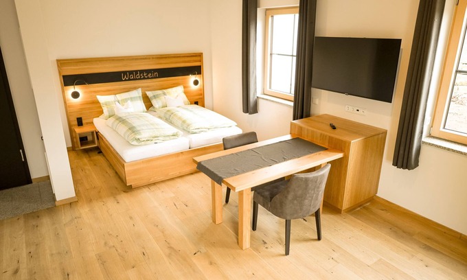 Muenchberg Apartamento | Apartamento-Waldstein-Baño para personas con movilidad reducida-Terraza