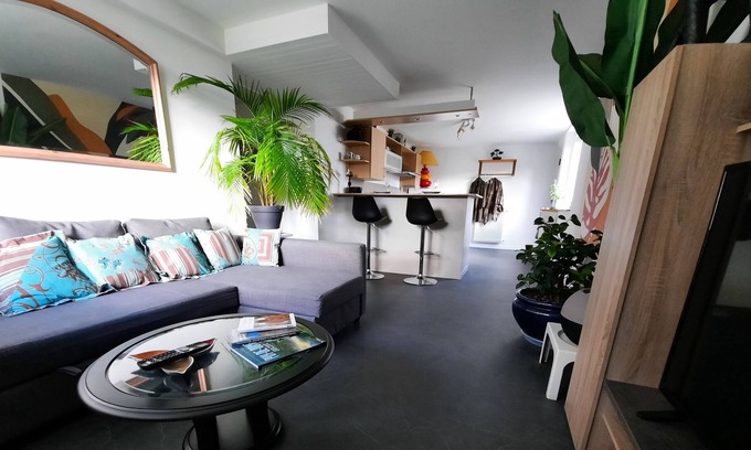 Cournon-dʼAuvergne Apartamento | Apartment with garden near zenith