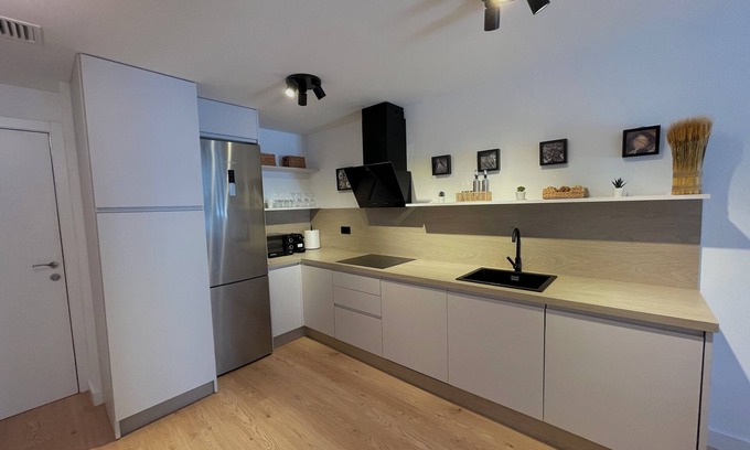 Huelva Apartamento | APARTAMENTO CON GARAJE EN EL CENTRO DE HUELVA CAPITAL.