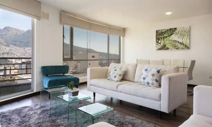 La Paz Apartamento | Apto. con vista panorámica al volcán Pichincha 1004