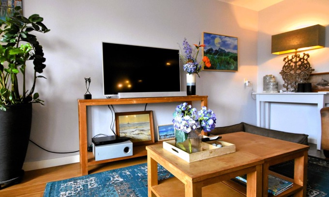 Municipality of Katwijk Apartamento | Apartment within walking distance of the beach