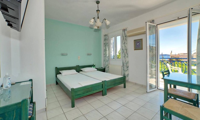 Kipri Apartamento | Apartamento 'Zefiros - Dusk Sea View' con vistas al mar, Wi-Fi y aire acondicionado.