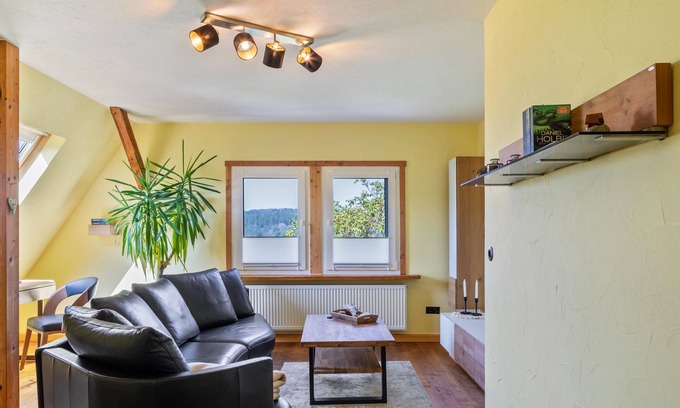 Ulrichstein Apartamento | Apartamento 'Ferienwohnung Zur Alten Post' con vistas a la montaña, jardín compartido y Wi-Fi