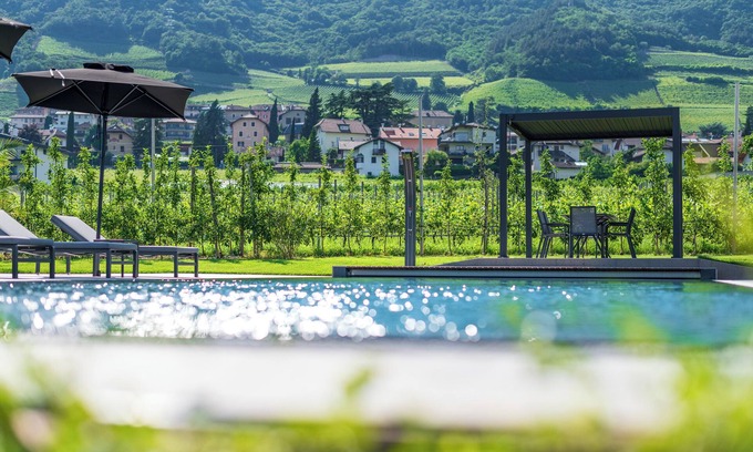 Tramin Apartamento | Apartamento 'Erker' con balcón privado, piscina y Wi-Fi