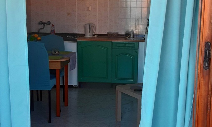 Kozarica Apartamento | Apartamentos Cumbelic - Apartamento de un dormitorio con balcón y vistas al mar A3