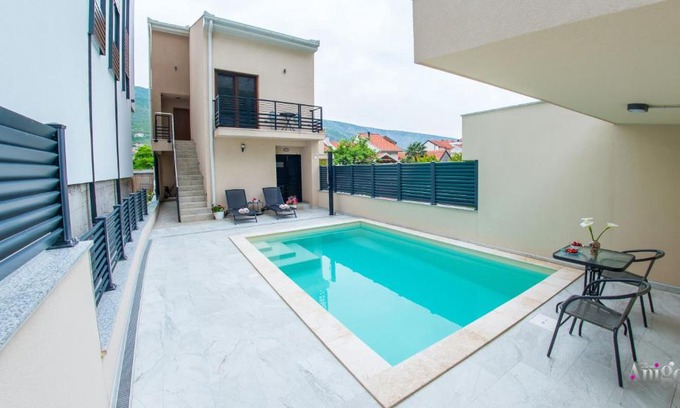 Mostar Apartamento | Apartments Gallery M and A - with pool