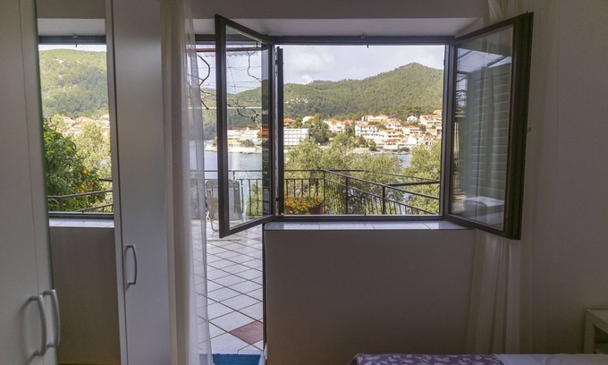 Brna Apartamento | Apartments Melissa (16611-A2) - Brna - island Korcula