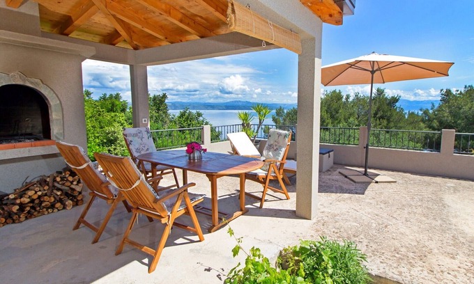 Cove Donja Krusica (Donje selo) Apartamento | Apartamentos Jagoda, (15441), Donje Selo, isla de Solta, Croacia