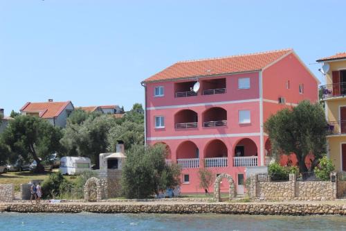 Maslenica Apartamento | Apartments Marija - Maslenica - first line to the sea