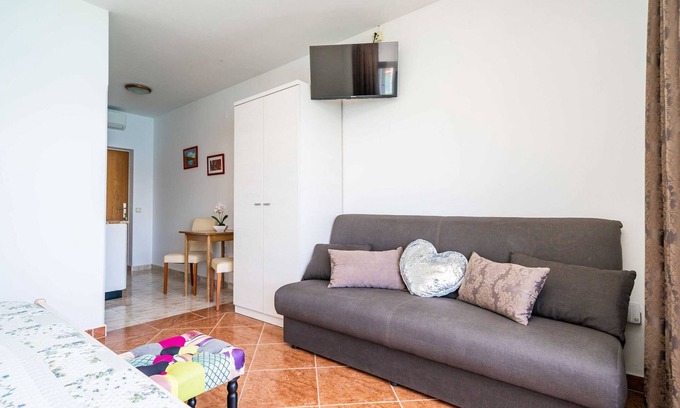 Lumbarda Apartamento | Apartments Nikolina (LU) - Studio with Sea View (3 Adults)
