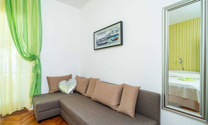 Lumbarda Apartamento | Apartments Nikolina (LU) - Two-Bedroom Apartment with Terrace