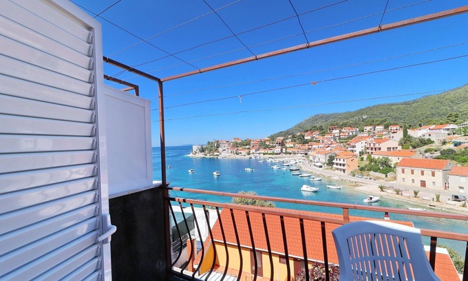 Brna Apartamento | Apartments Peselj-Studio Apartment with Balcony and Sea View ( 1 )