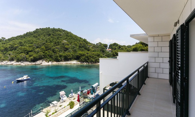 Saplunara Apartamento | Apartments Posta - Apartamento Deluxe de 1 dormitorio con balcón y vistas al mar - Apartman 8