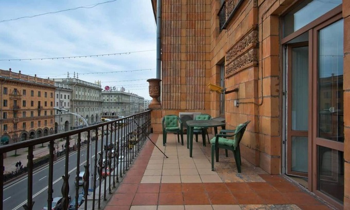 Minsk City Centre Apartamento | Аpartments with a unique terrace in the downtown