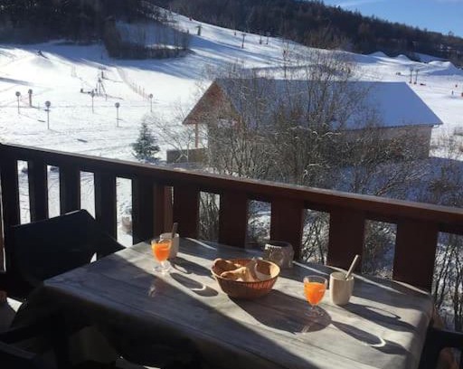 Ancelle Apartamento | Appart très ensoleillé 5-6 pers au pied des pistes