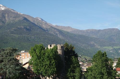 Aosta Apartamento | Appartamento a 100 metri da Piazza della Repubblica Aria condizionata