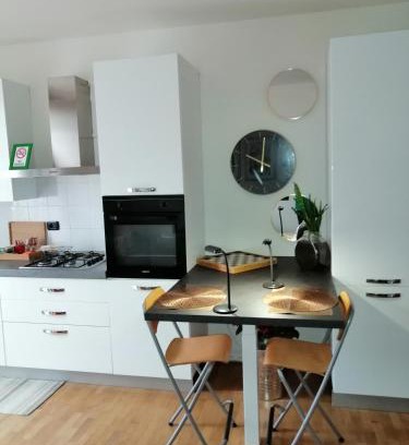 Cento Apartamento | Appartamento Angela