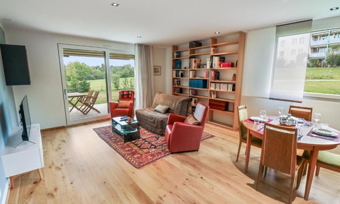 Villars-sur-Glane Apartamento | Appartement élégant avec terrasse privée