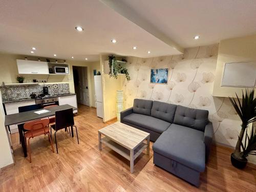 Saint Michel - Mairie Apartamento | Appartement 2 chambres - proche Métro à 10min de Bellecour