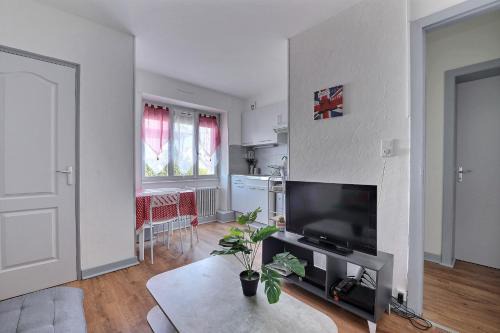 Valentigney Apartamento | Appartement 2 pièces plein de charmes - Caroline