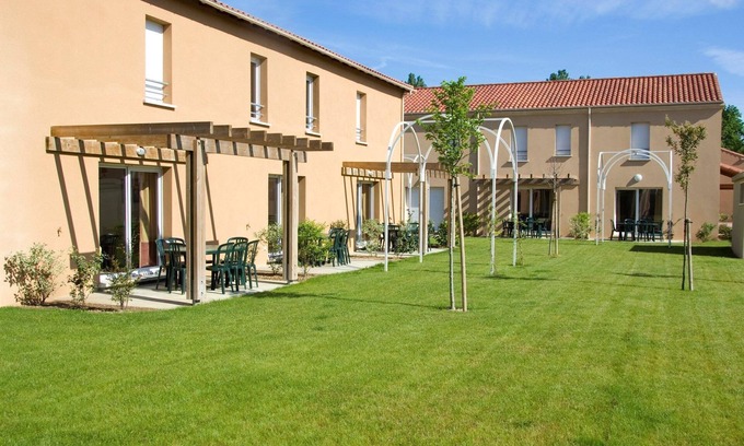 Bergerac Condominio | Appartement spacieux et cosy pour 8 | Balcon Privé!