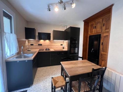 Le Poet Apartamento | Appartement calme avec jardin dans maison