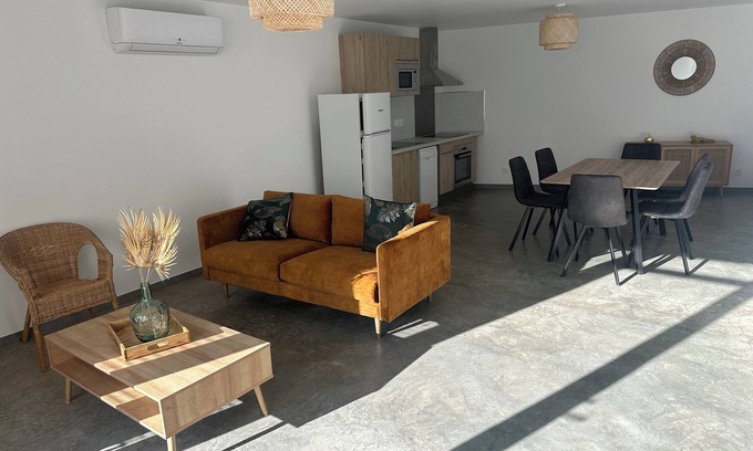 Pouzilhac Apartamento | Appartement Climatisé Avec Extérieur
