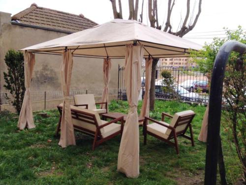 Roanne Apartamento | Appartement confortable à Roanne avec jardin et parking