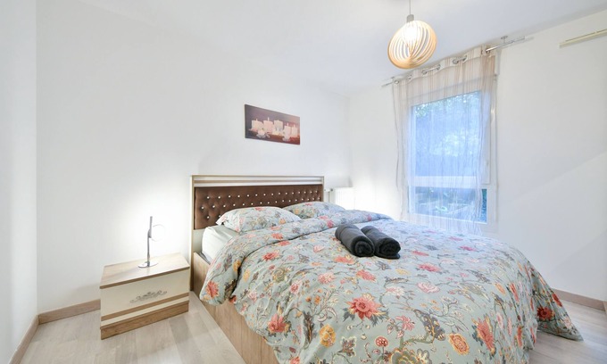 Stains Apartamento | Appartement Cosy 60 m², Proche Paris Avec 2 Terrasses 40m²+2 Parkings Gratuits