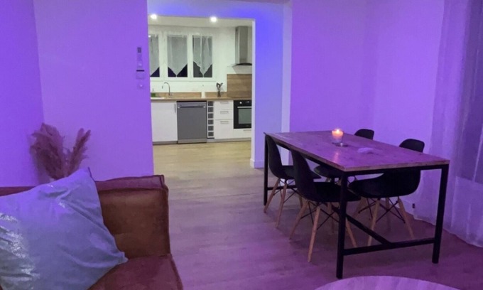 Pontault-Combault Apartamento | Appartement Douillet à 25 Minutes de Paris - F3