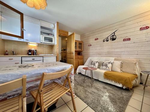 Monetier-les-Bains Apartamento | Appartement lumineux 2 pièces cabine au Monêtier-les-Bains, proche pistes, avec parking - FR-1-330F-239