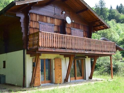 Saint-Paul-en-Chablais Apartamento | Appartement chalet rénové 6 pers avec terrasse proche Evian, ski et randonnée - FR-1-498-29