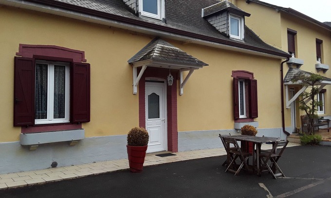 Lagarde Apartamento | Appartement Indépendant à la Ferme, Proche des Montagnes