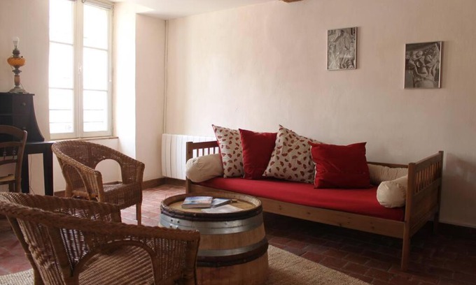 Vezelay Apartamento | Appartement -Le Clos- Cellier de l'abbaye